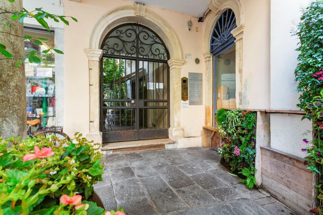 Апартаменти Piazzetta Palladio Romantic Studio Віченца Екстер'єр фото
